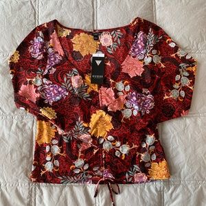 Guess top